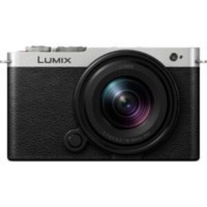 Lumix S9 Hybride Plein Format Jet Black x Silver Series + 18-40mm F4.5-6.3 Noir